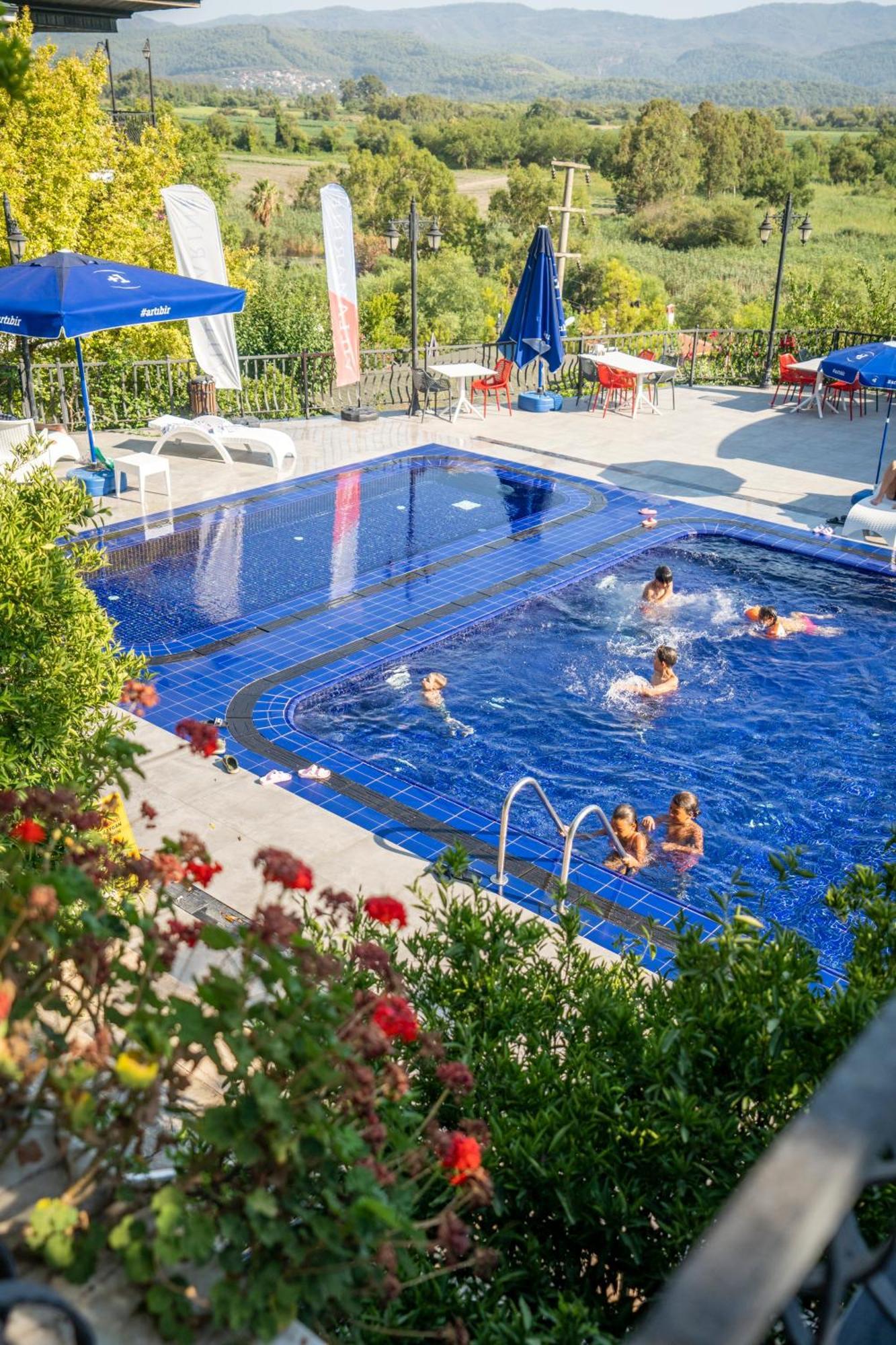 Villa Marine Hotel アクヤカ エクステリア 写真